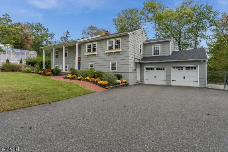 173 W Oak St, Basking Ridge, NJ 07920 - Image #2