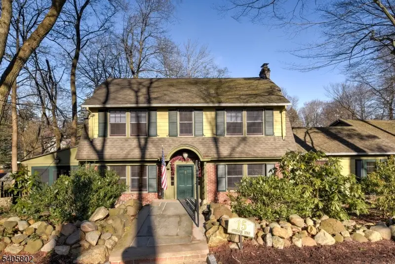 15 Overlook Rd, Caldwell, NJ 07006 - Image #1
