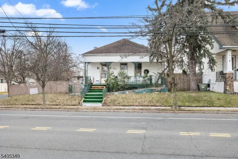 37 Raritan Rd, Linden, NJ 07036 - #2