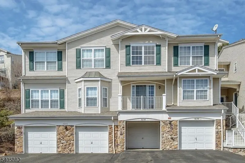 3038 King Ct, Dunellen, NJ 08812 - Image #2