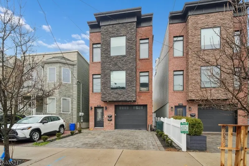 104 Poplar St #2, Jersey City, NJ 07307 - Image #1