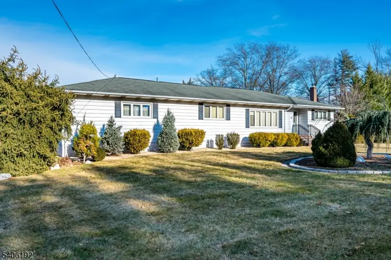 18 Cortelyous Ln, Franklin Township, NJ 08873 - Image #2