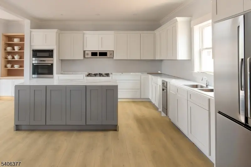 142 Passaic Ave, Roseland, NJ 07006 - #2