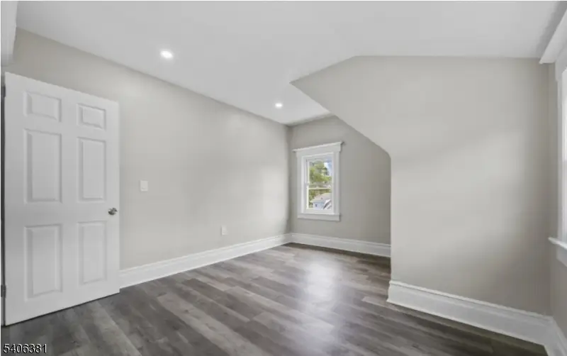 42 Crawford St, East Orange, NJ 07018 - #2