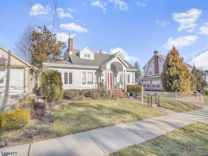 110 Gourley Ave, Clifton, NJ 07013 - Image #2