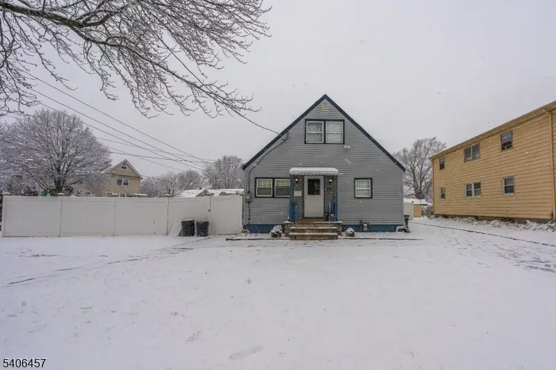 291 Seaton Ave #1, Roselle Park, NJ 07204 - #2