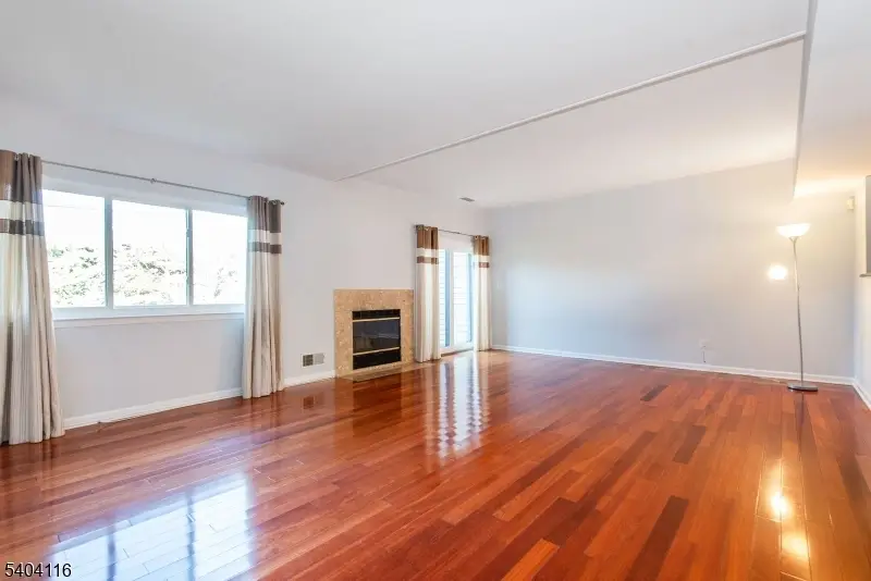 173 Castle Ridge Drive, East Hanover, NJ 07936 - Image #3