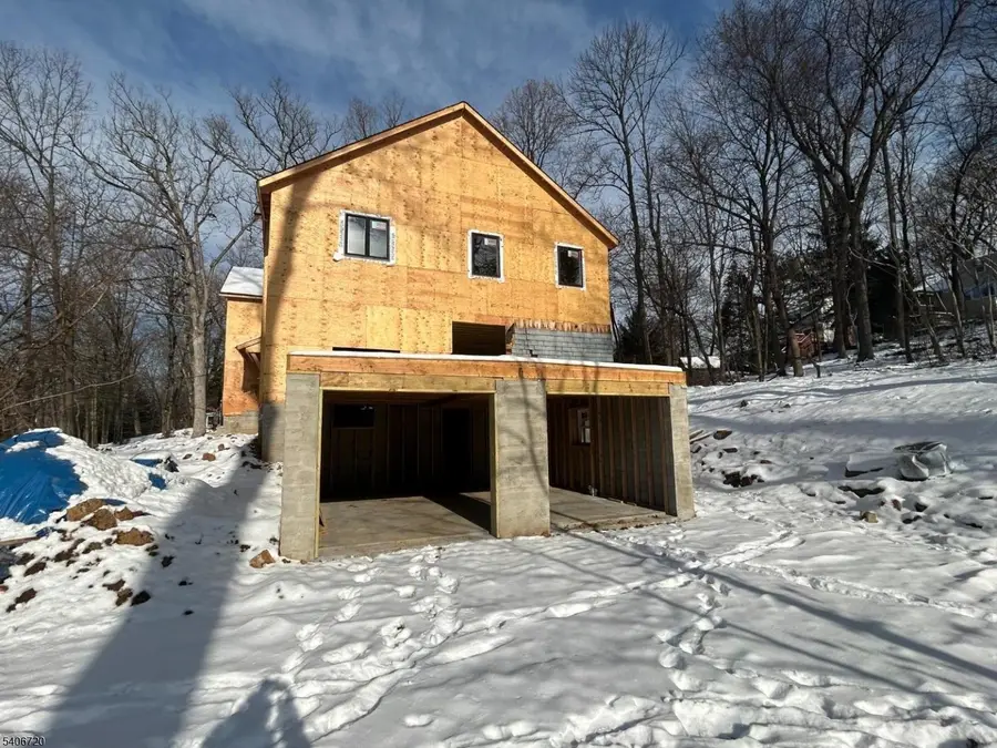 142 Diamond Hill Rd, Berkeley Heights, NJ 07922 - Image #3