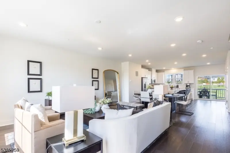 42 Gladstone Ct, Hanover, NJ 07981 - Image #3