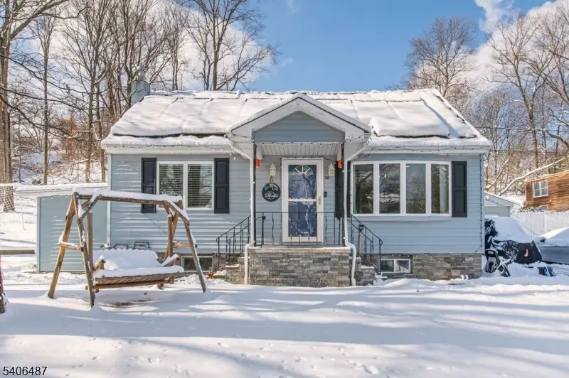 26 Hickory Ave, West Milford, NJ 07480 - #1