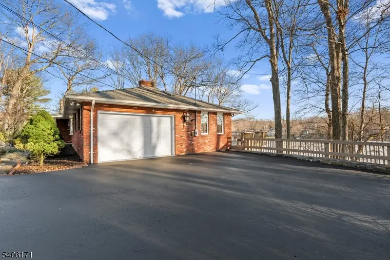 347 High Crest Dr, Macopin, NJ 07480 - Image #2