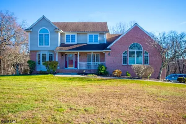 6 Meadow Lake Dr, Hardwick Twp., NJ 07825