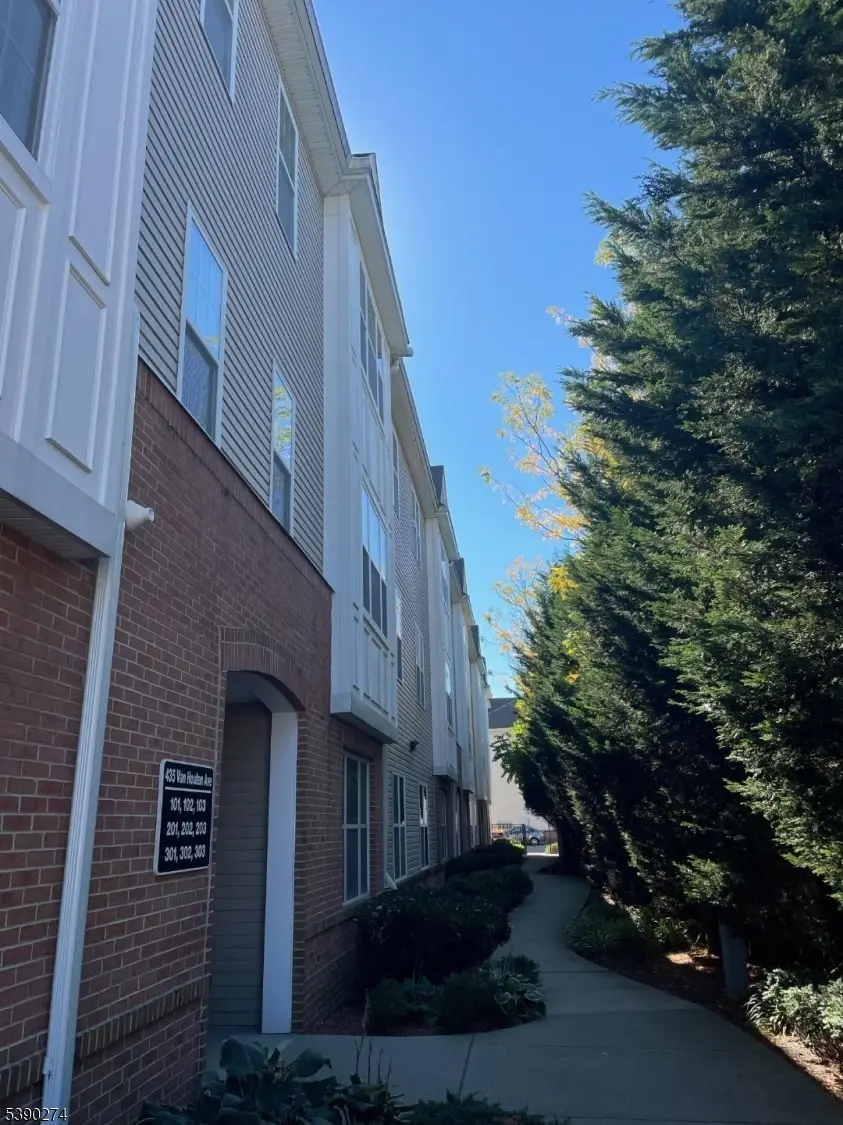 435 Van Houten Ave #307, Passaic, NJ 07055 - #2