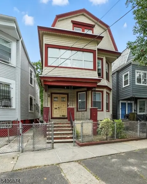 97 Hopkins Pl, Irvington, NJ 07111 - Image #3