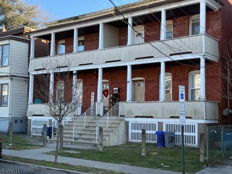 20 Grand St, Garfield, NJ 07026 - #1