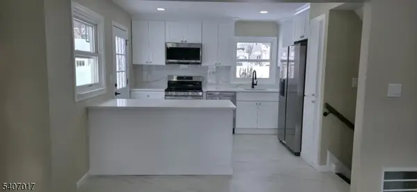 22 Robin Pl, Sayreville Boro, NJ 08859