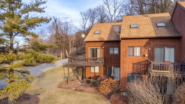 1 Deer Valley Ln #2, Vernon Twp., NJ 07462