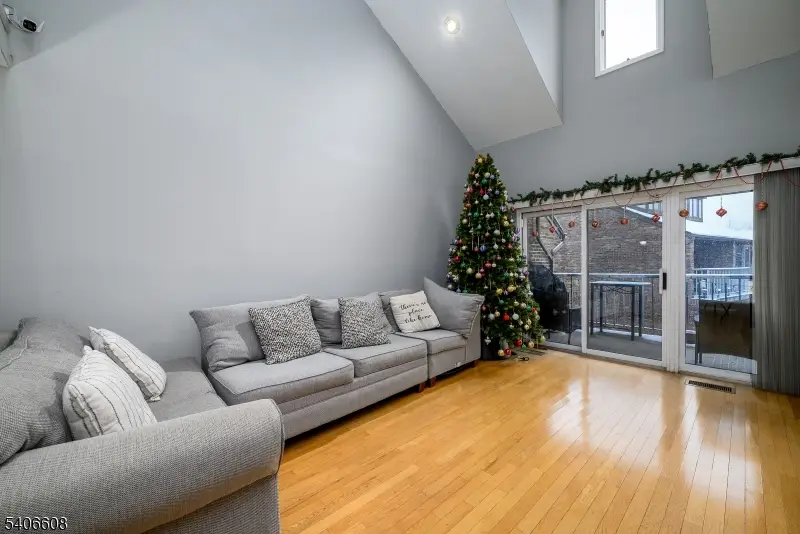 900 Valley Rd #D1O, Clifton, NJ 07013 - Image #1