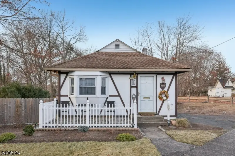 269 Paterson Ave, Midland Park, NJ 07432 - Image #1