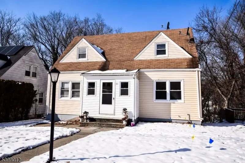 31 Aberdeen Ct, Haledon, NJ 07508 - Image #2