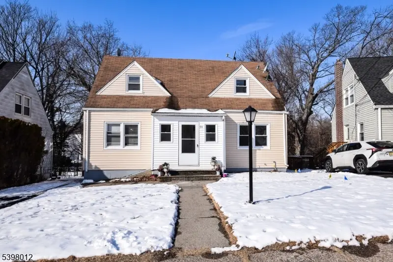 31 Aberdeen Ct, Haledon, NJ 07508 - Image #3