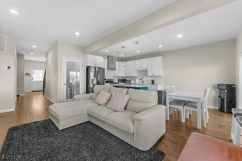 76 Valerie Dr, Manville, NJ 08835 - Image #2