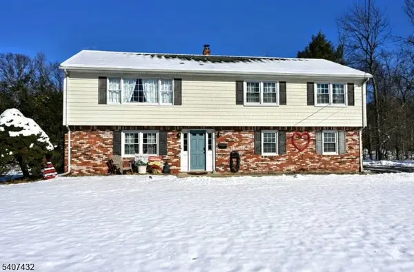 47 Herold Dr, Glen Rock Boro, NJ 07452