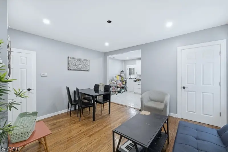 68 Kearny St, Newark, NJ 07104 - Image #2