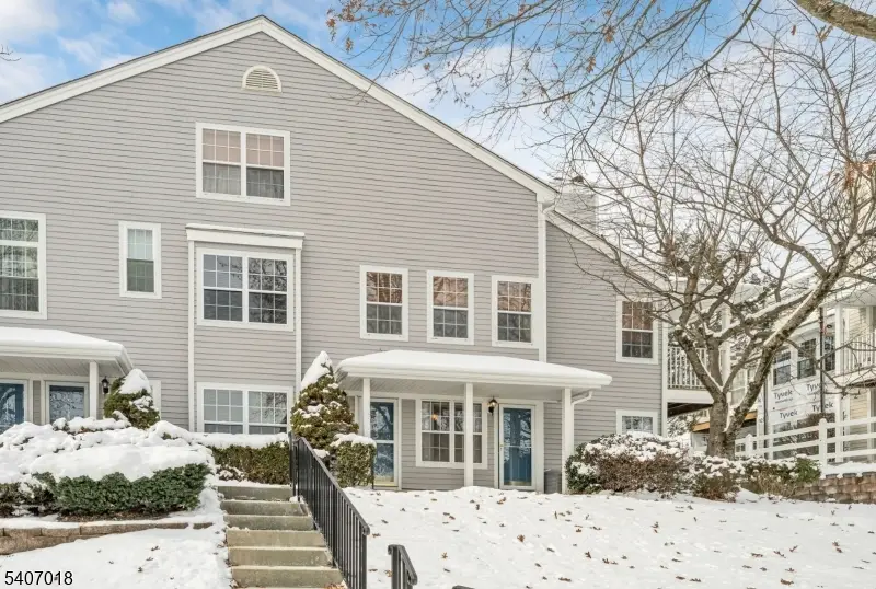 1144 Garrison Ct, Mahwah, NJ 07430 - Image #2