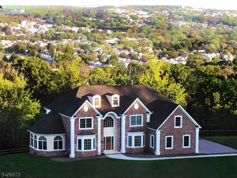 108 Hamilton Trl, Totowa, NJ 07512 - Image #1