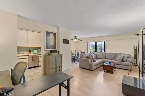 10 N Wood Ave #406, Linden City, NJ 07036