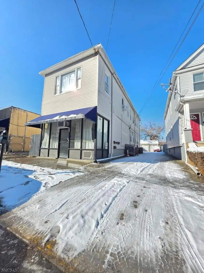 15 E Price St, Linden, NJ 07036 - Image #1