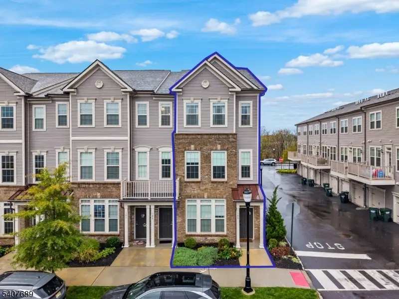 105 Robeson St, Branchburg, NJ 08876 - Image #2