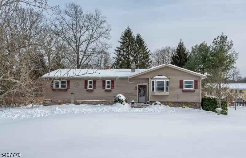 3 Birchwood Dr, Stockholm, NJ 07460 - Image #3