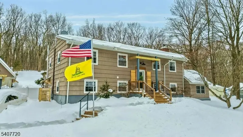 27 Grandview Ave, Stockholm, NJ 07460 - Image #2