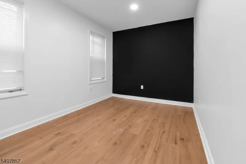 45 Seymour Ave, Newark, NJ 07108 - Image #3