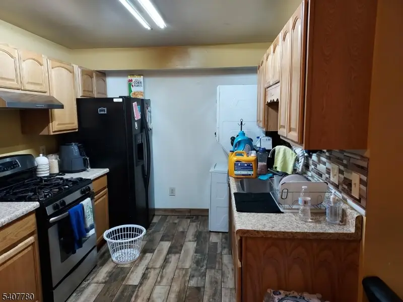 648 S 15th St #2, Newark, NJ 07103 - #3