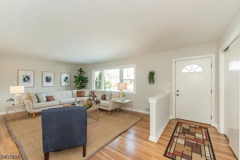 33 Tuers Pl, Upper Montclair, NJ 07043 - Image #3