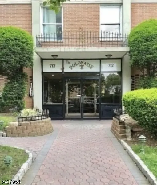704-712 N Broad St. 8d #D, Elizabeth, NJ 07208 - Image #1