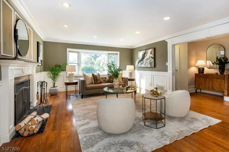 13 Blackstone Dr, Livingston, NJ 07039 - Image #1