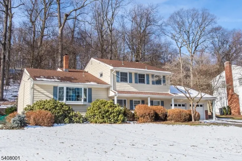 686 Kennedy Dr, Washington Township, NJ 07676 - Image #2