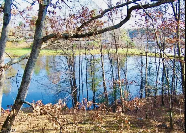 230- D Lake Shore North O4 #D, Montague Twp., NJ 07827