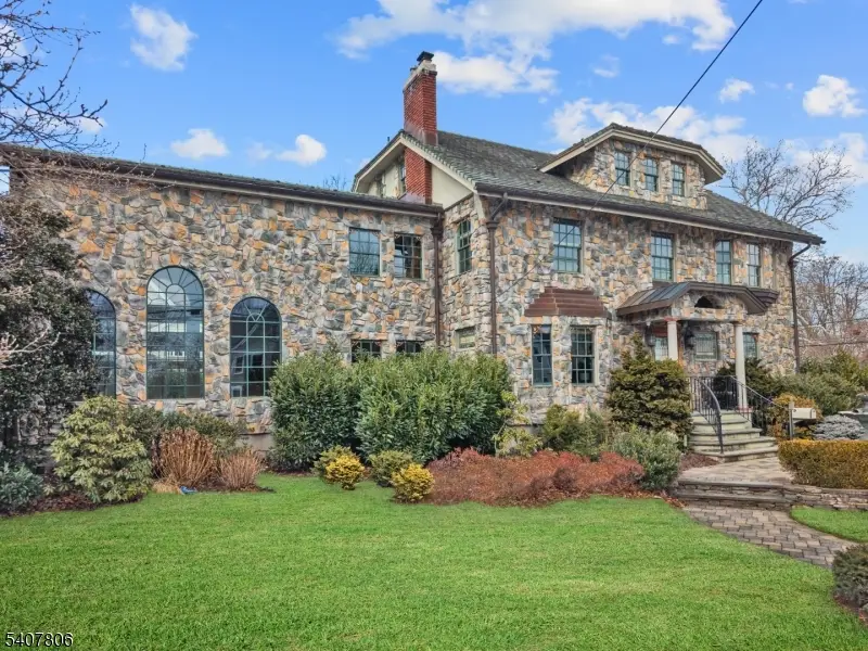 225 Hillside Ave, Nutley, NJ 07110 - Image #3