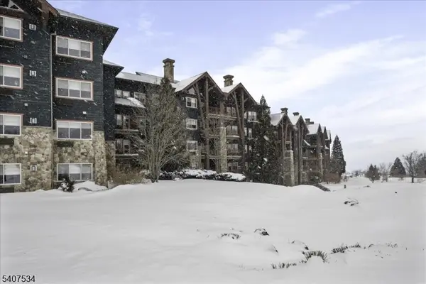 3 Wild Turkey Way 411-413 #411-, Hardyston Twp., NJ 07419