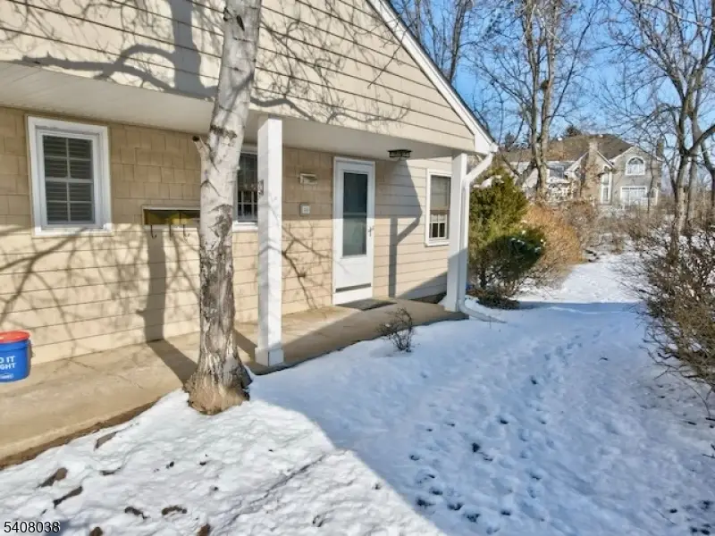 36 Brandywyne Dr, Florham Park, NJ 07932 - Image #3