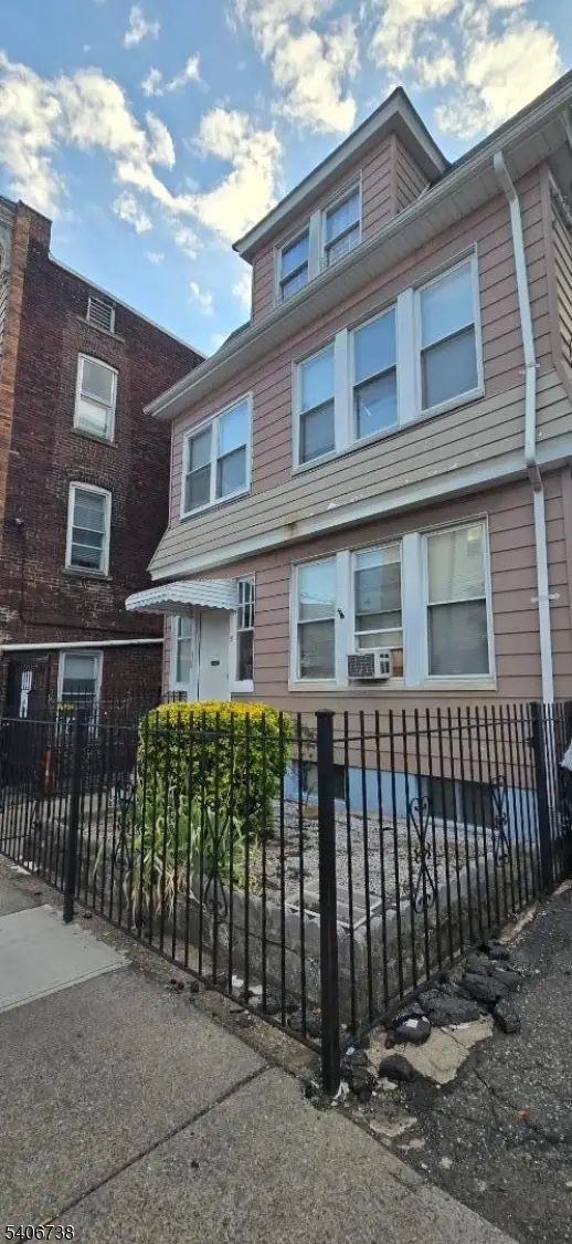 5 Frederick Ter #3, Irvington Twp., NJ 07111