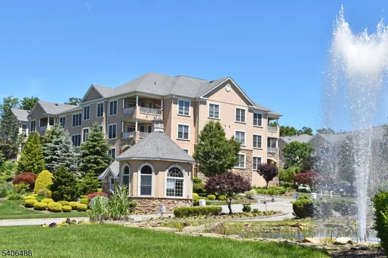 3211 Cleveland Ln #211, Mount Hope, NJ 07866 - Image #1