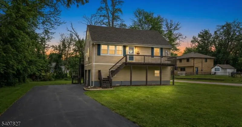 26 Pequannock Ave, Pequannock Township, NJ 07440 - Image #2