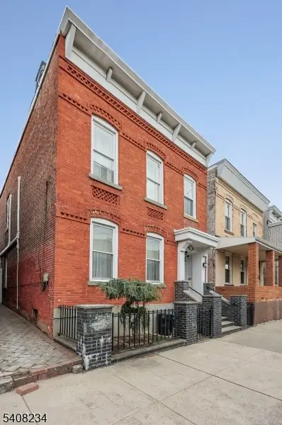 13 W 16th St, Bayonne, NJ 07002 - Image #3