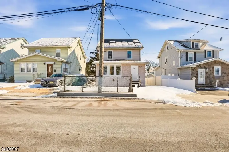 1437 Parkview Ter, Hillside, NJ 07205 - Image #2